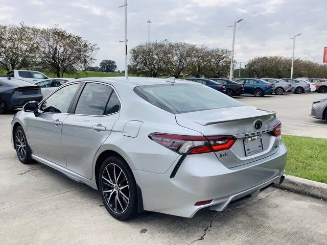 2023 Toyota Camry SE