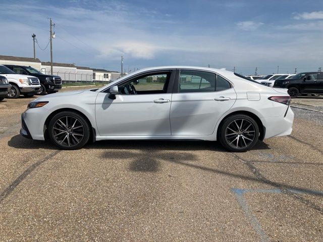 2023 Toyota Camry SE