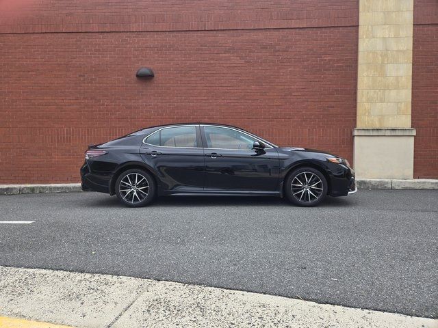 2023 Toyota Camry 