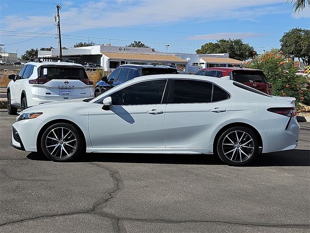 2023 Toyota Camry SE