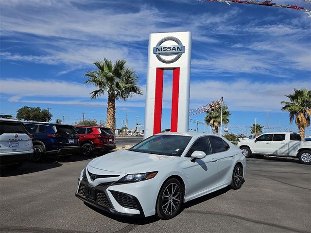 2023 Toyota Camry SE