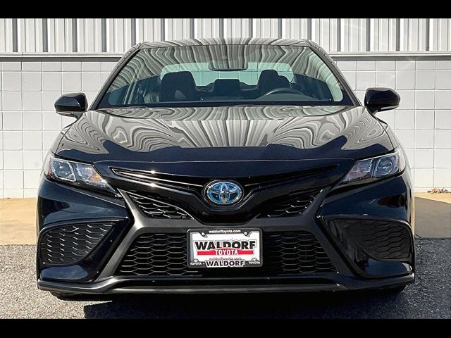 2023 Toyota Camry Hybrid SE Nightshade