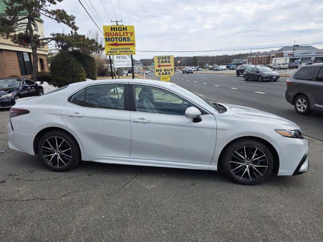 2023 Toyota Camry SE Nightshade