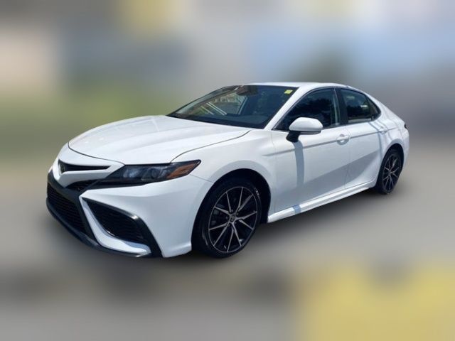 2023 Toyota Camry Hybrid SE Nightshade