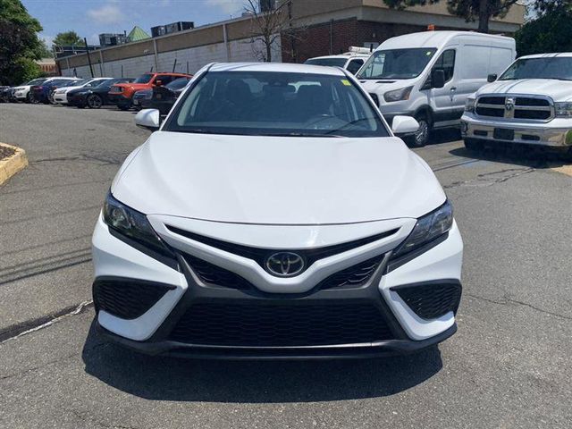 2023 Toyota Camry Hybrid SE Nightshade