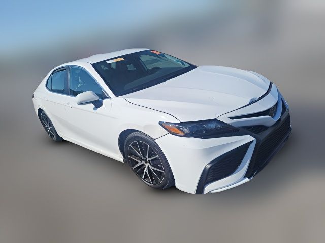 2023 Toyota Camry Hybrid SE Nightshade