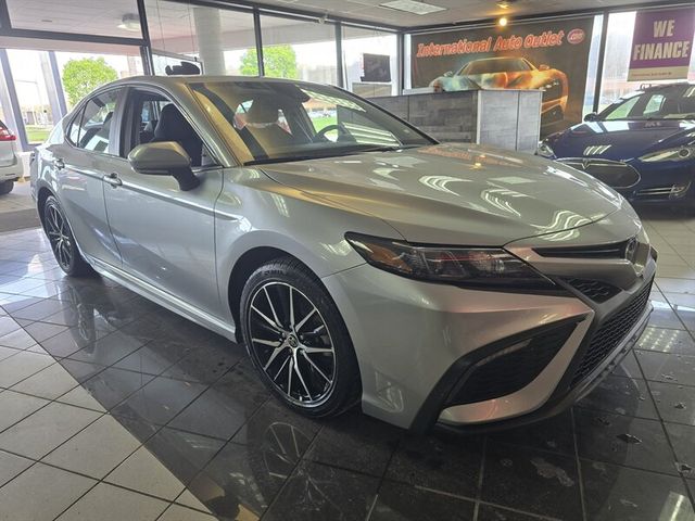 2023 Toyota Camry SE