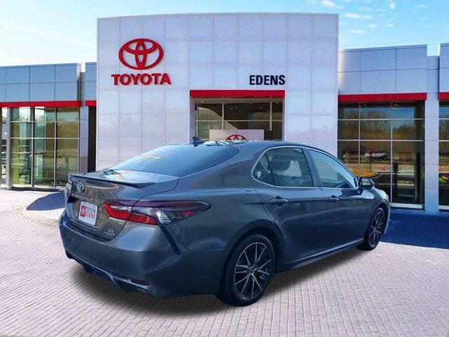 2023 Toyota Camry Hybrid SE