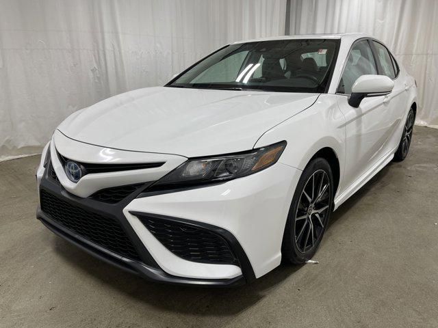 2023 Toyota Camry Hybrid SE