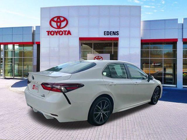 2023 Toyota Camry Hybrid SE