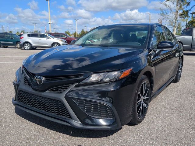 2023 Toyota Camry SE Nightshade