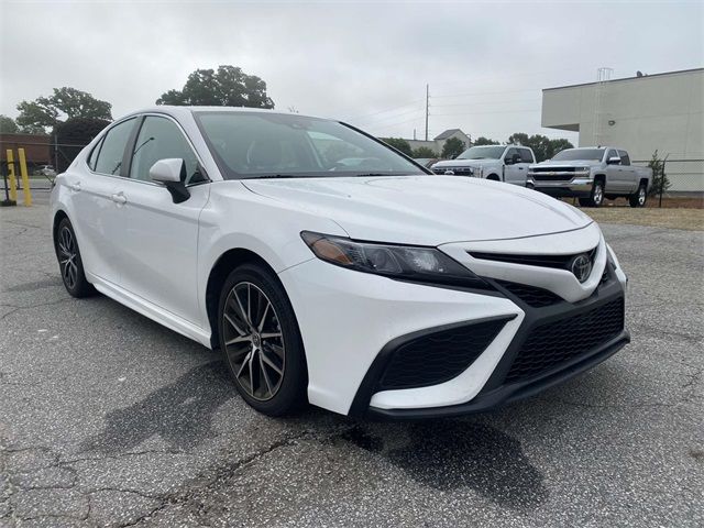 2023 Toyota Camry SE Nightshade