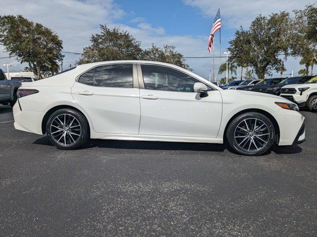 2023 Toyota Camry SE Nightshade