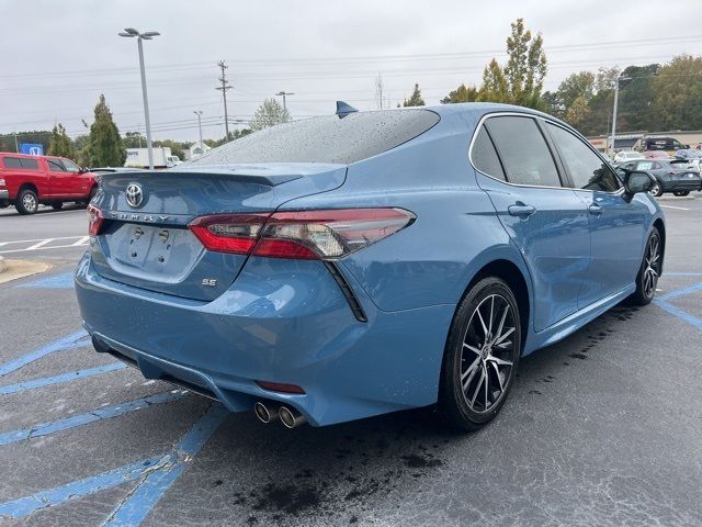 2023 Toyota Camry Hybrid SE Nightshade