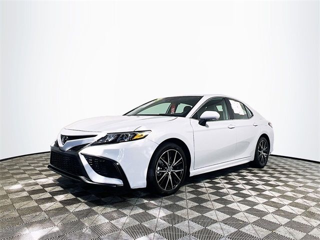 2023 Toyota Camry SE Nightshade