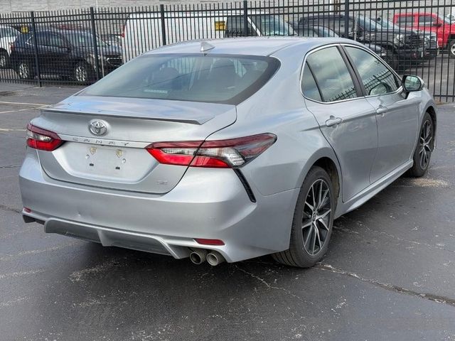 2023 Toyota Camry Hybrid SE Nightshade