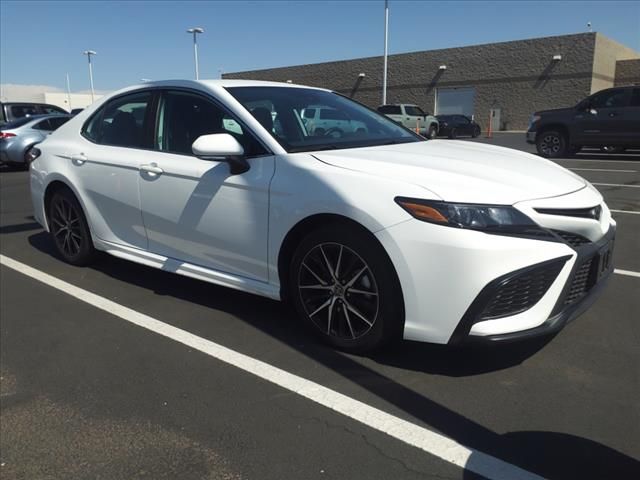 2023 Toyota Camry SE Nightshade