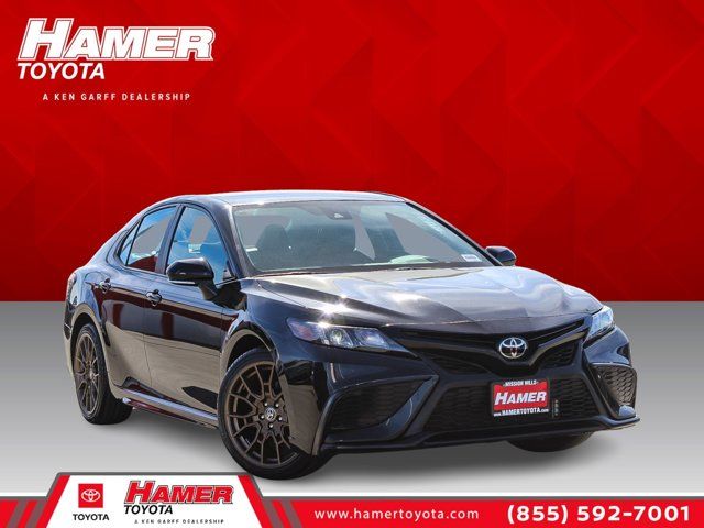 2023 Toyota Camry SE Nightshade