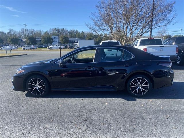 2023 Toyota Camry SE Nightshade