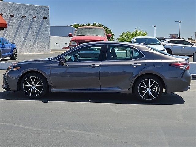 2023 Toyota Camry SE Nightshade