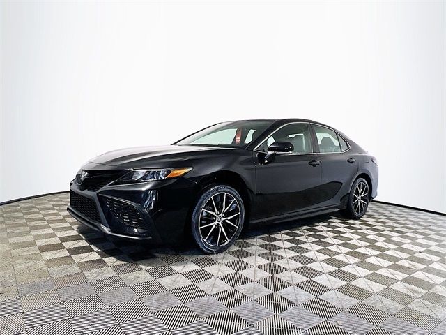 2023 Toyota Camry SE Nightshade