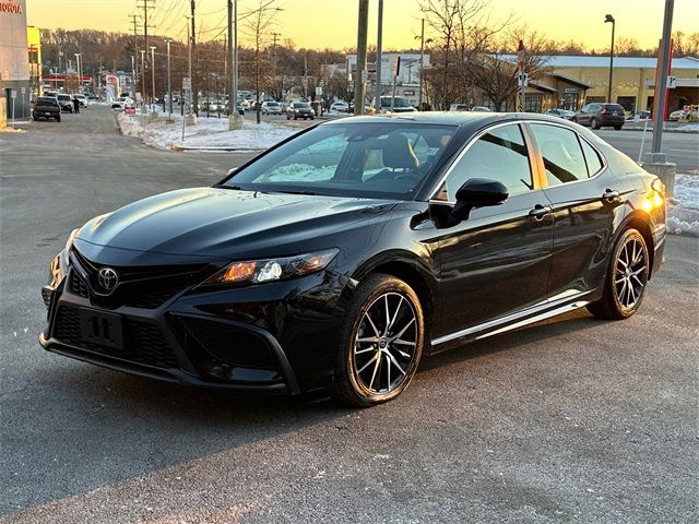 2023 Toyota Camry SE Nightshade