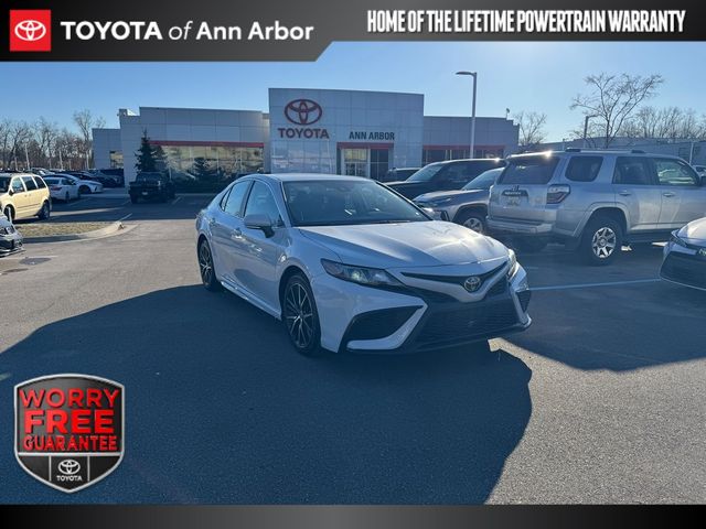 2023 Toyota Camry SE Nightshade