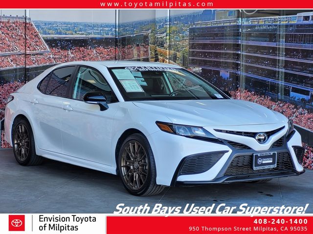 2023 Toyota Camry SE Nightshade