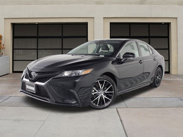 2023 Toyota Camry SE Nightshade