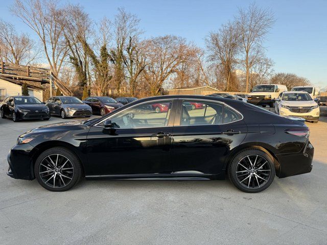 2023 Toyota Camry SE Nightshade