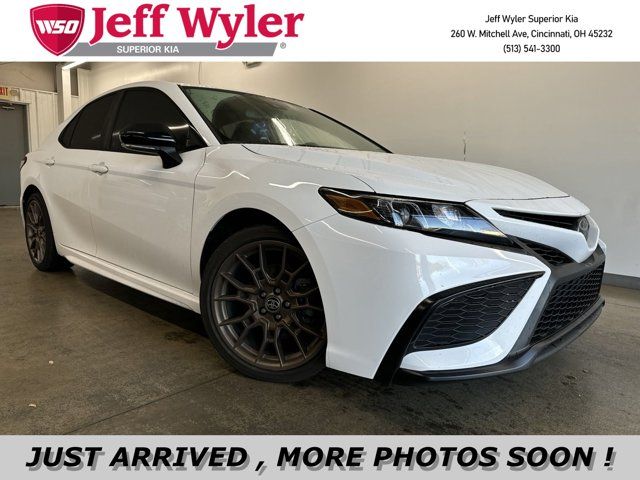 2023 Toyota Camry SE Nightshade