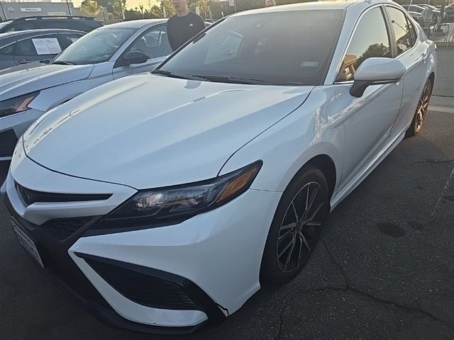 2023 Toyota Camry SE Nightshade