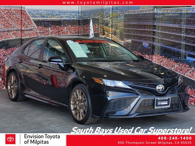 2023 Toyota Camry SE Nightshade