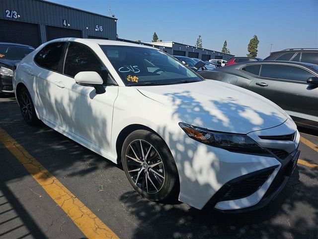 2023 Toyota Camry 