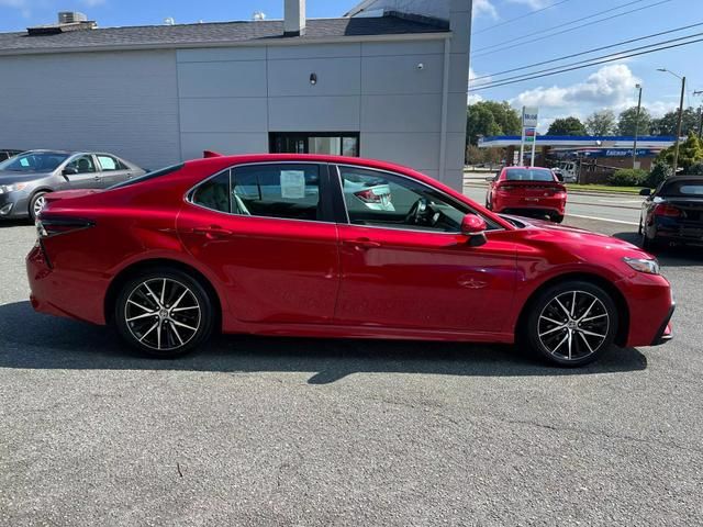 2023 Toyota Camry SE