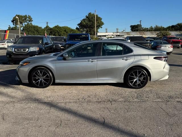 2023 Toyota Camry SE