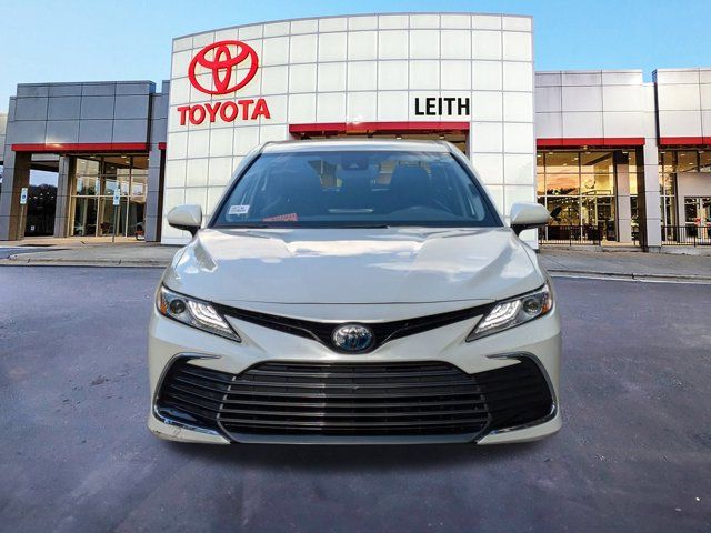 2023 Toyota Camry Hybrid XLE