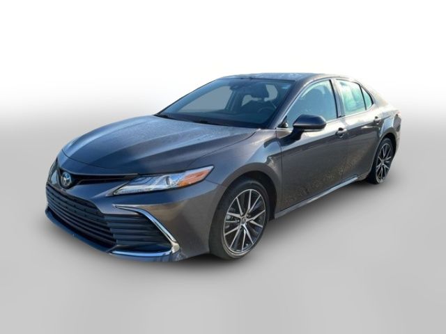 2023 Toyota Camry Hybrid XLE