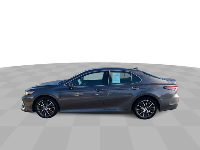 2023 Toyota Camry Hybrid XLE