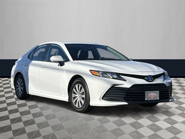 2023 Toyota Camry Hybrid LE