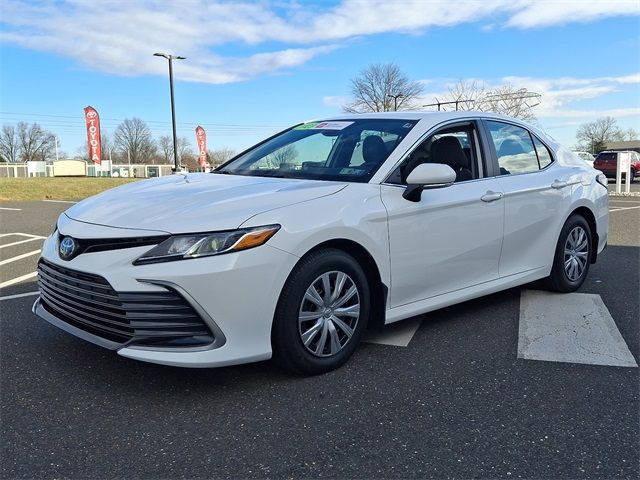 2023 Toyota Camry Hybrid LE