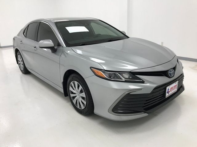 2023 Toyota Camry Hybrid LE