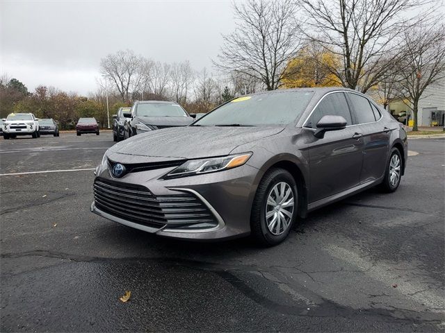 2023 Toyota Camry Hybrid LE