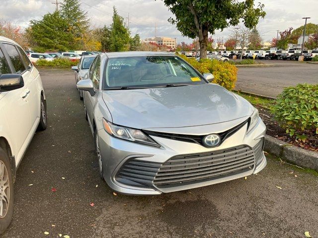 2023 Toyota Camry Hybrid LE