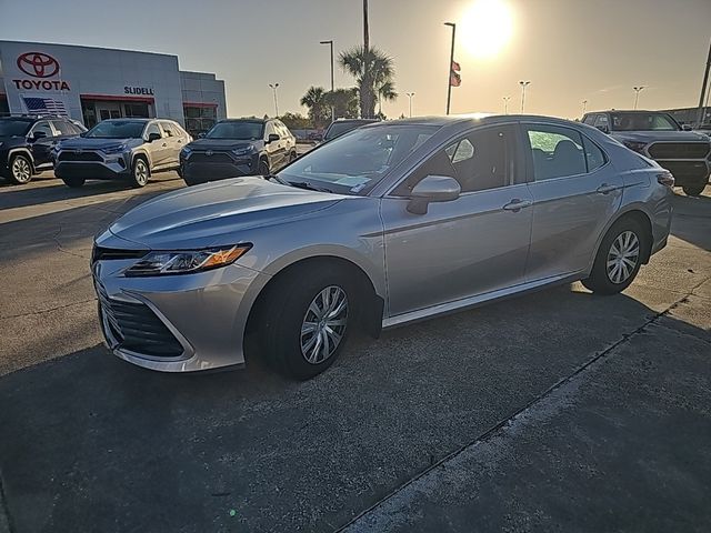 2023 Toyota Camry Hybrid LE