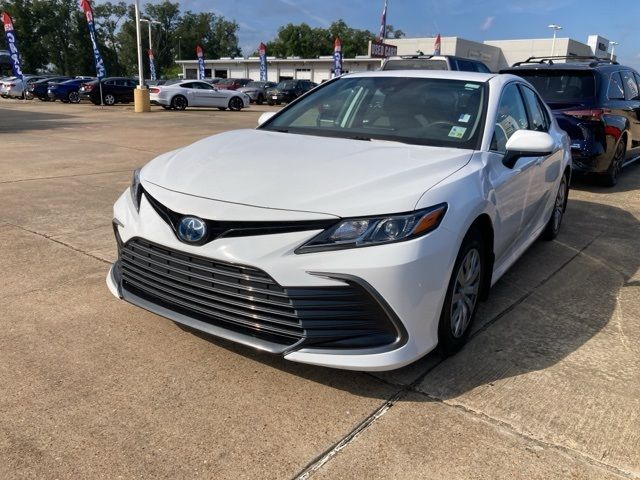 2023 Toyota Camry Hybrid LE