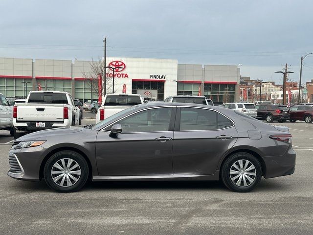 2023 Toyota Camry Hybrid LE