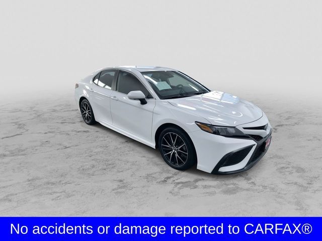 2023 Toyota Camry Hybrid SE