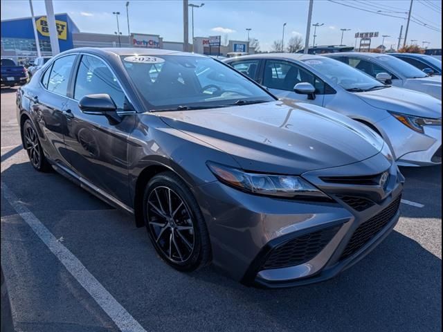 2023 Toyota Camry Hybrid SE