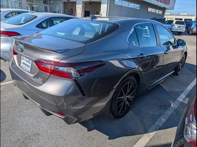 2023 Toyota Camry Hybrid SE